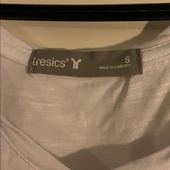 Small white tank top - Picture 2 of 2